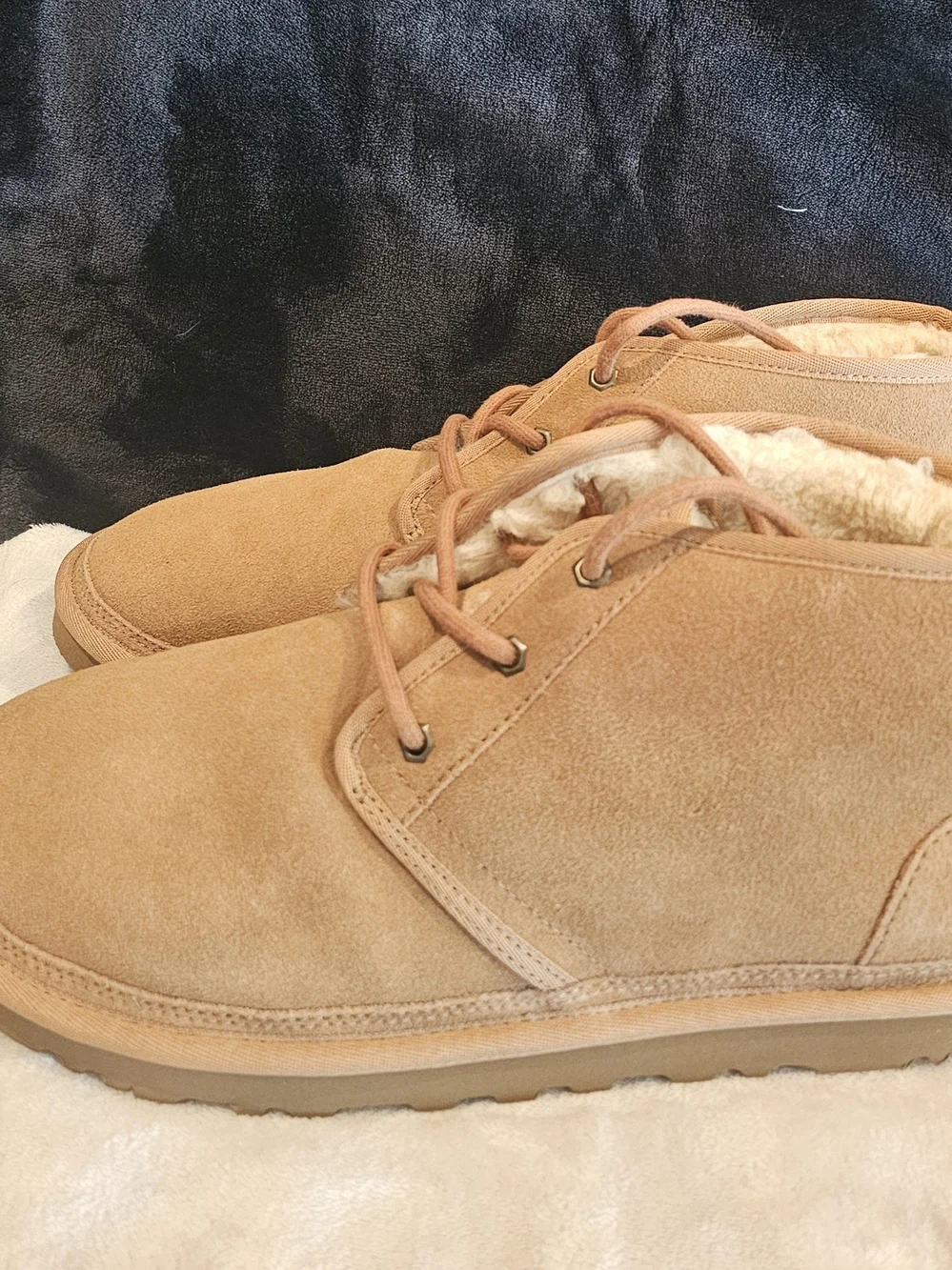 UGG Chukka Boots in Tan Suede- Mens 12 Women's 13- NEW